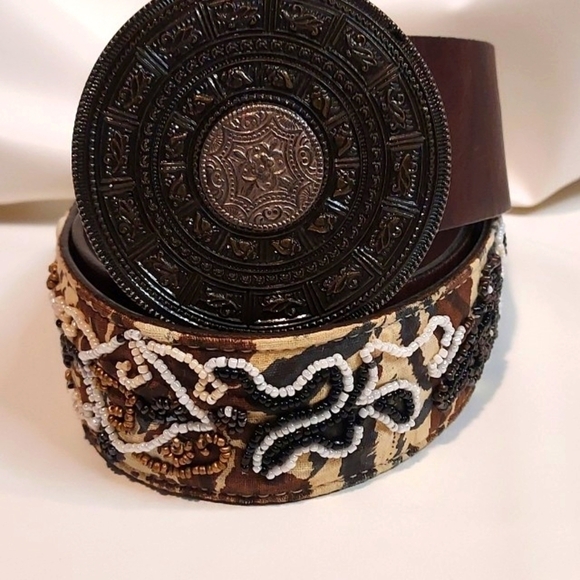 CHICO'S Western Cowgirl brown beaded faux leather belt sz M - Picture 2 of 11